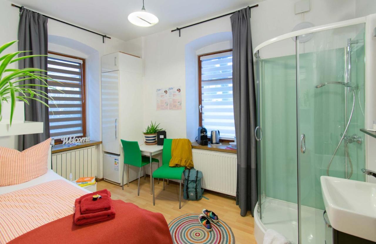Absteige Innsbruck- Zentrale Ferienapartments Exteriör bild